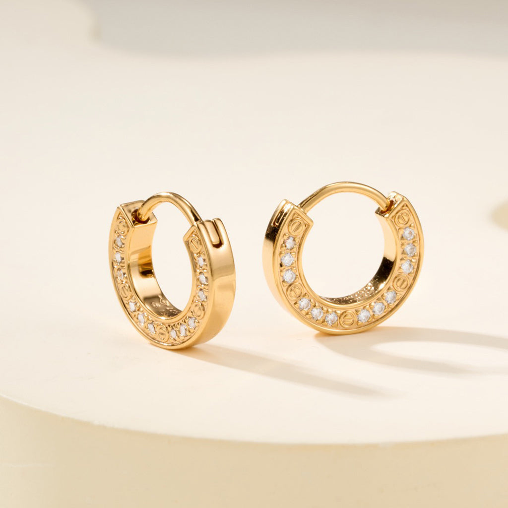 [Love's Uplift]LOVE DIAMOND EARRINGS