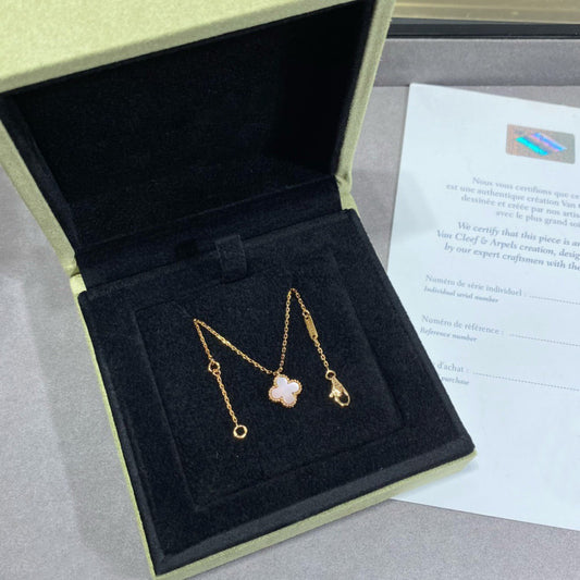 [Love's Uplift]CLOVER 9.5MM PINK MOTHER OF PEARL SINGLE FLOWER NECKLACE
