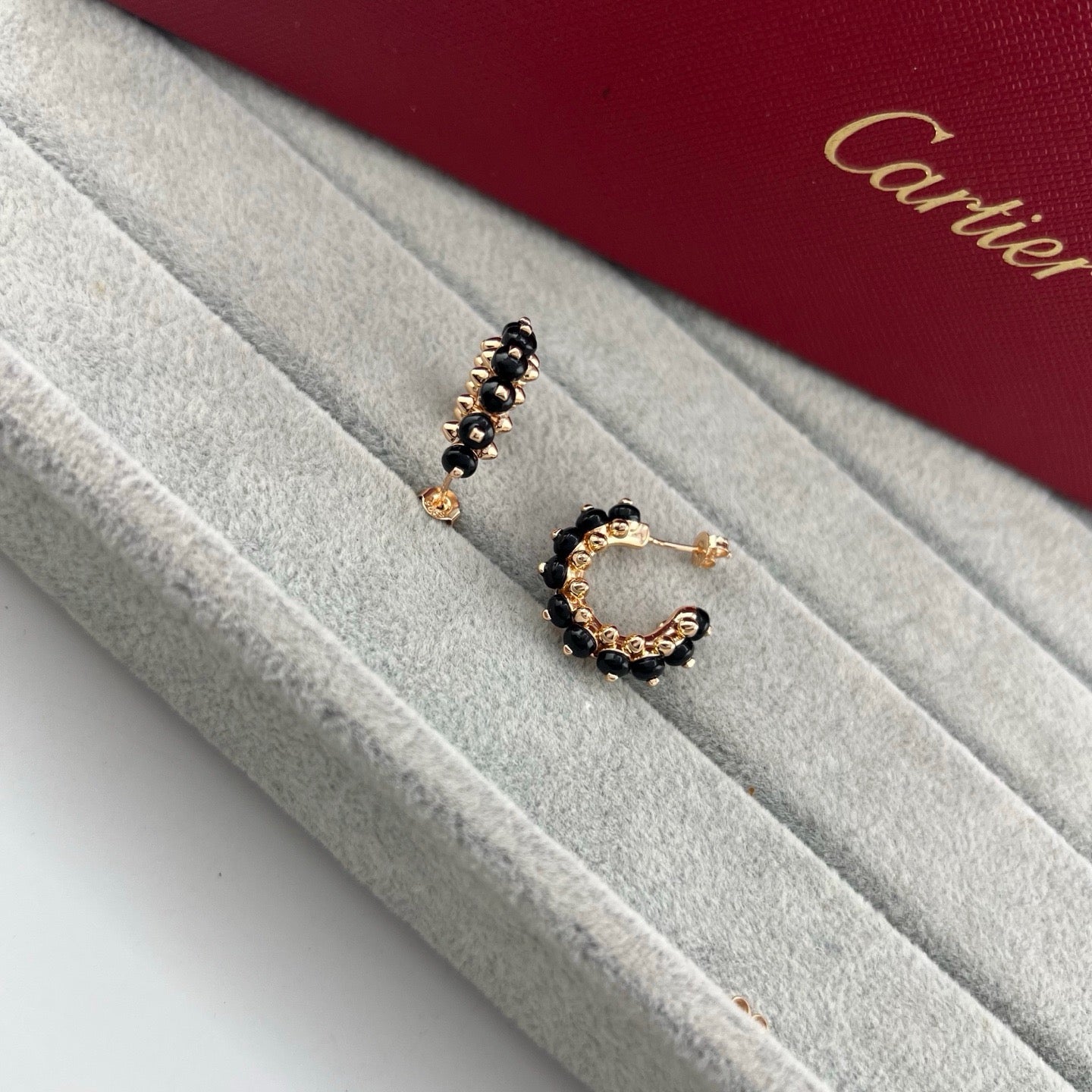 [Love's Uplift]CLASH 7.9MM AGATE CHALCEDONY EARRINGS