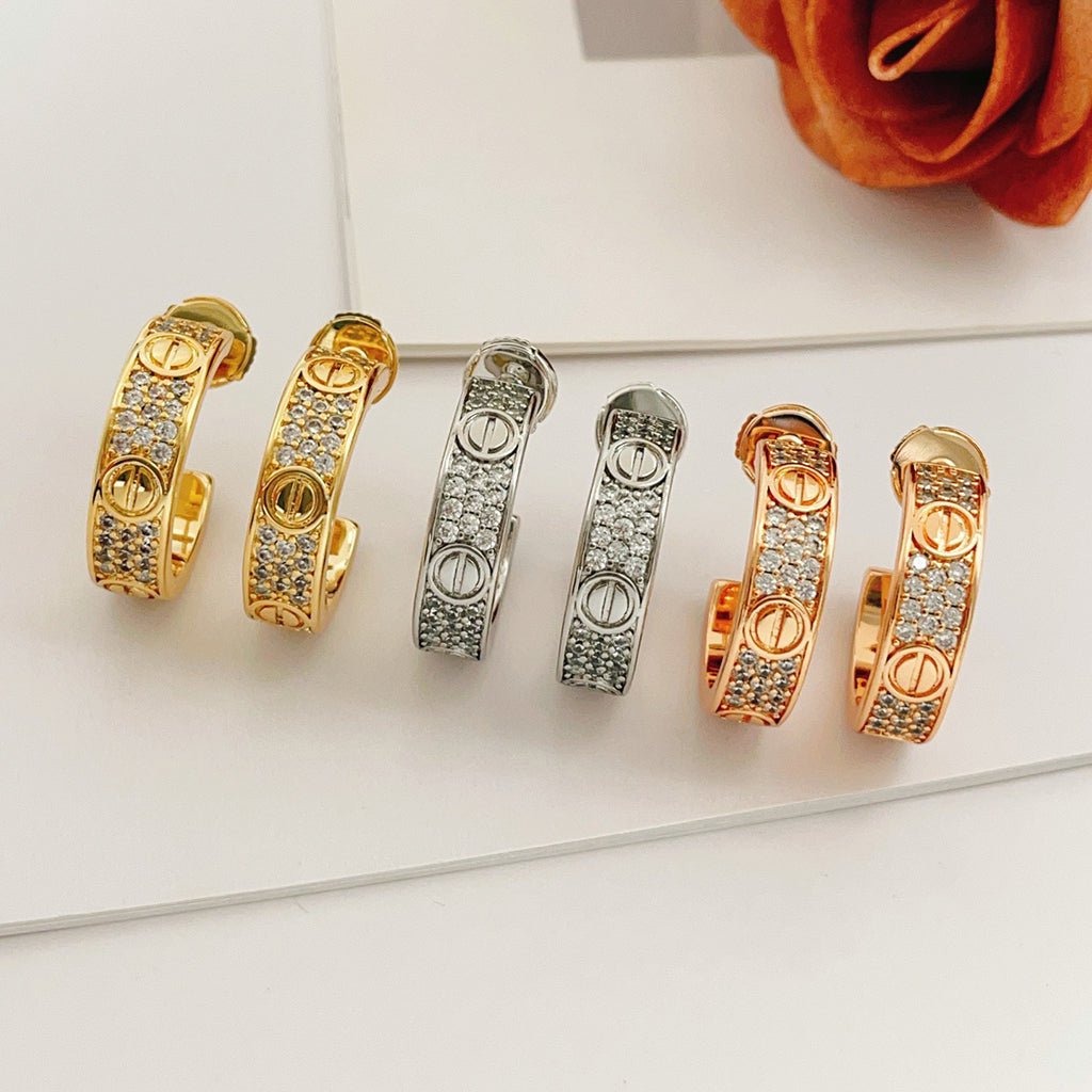 [Love's Uplift]LOVE 5.5MM DIAMOND PAVED EARRINGS