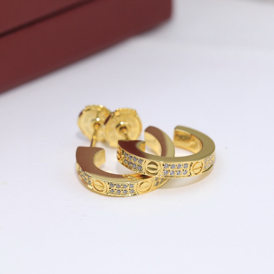 [Love's Uplift]LOVE 5.5MM DIAMOND PAVED EARRINGS