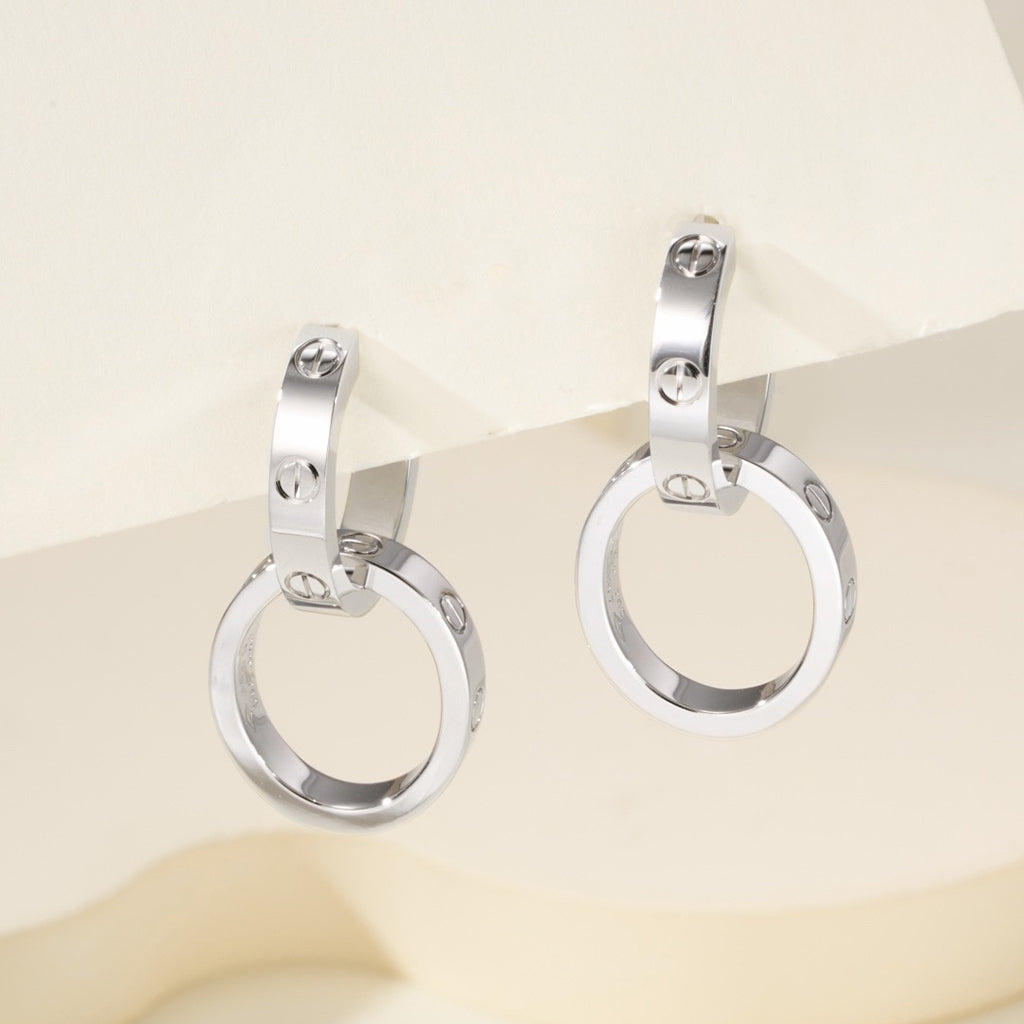 [Love's Uplift]LOVE 3.3MM DANGLE EARRINGS