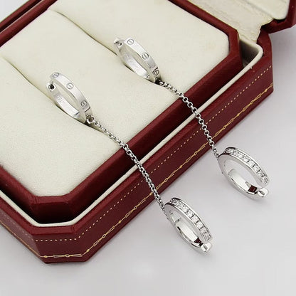 [Love's Uplift]LOVE 3.0MM HALF DIAMOND EARRINGS