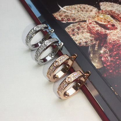 [Love's Uplift]LOVE 5.5MM DIAMOND PAVED EARRINGS