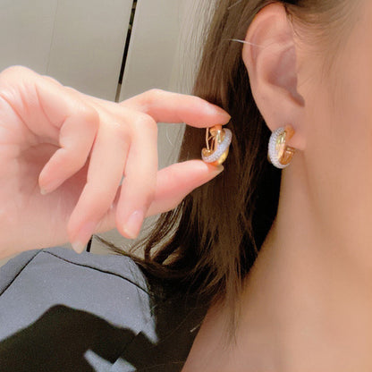[Love's Uplift]TRINITY HALF DIAMOND  CLASSIC EARRINGS