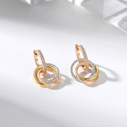 [Love's Uplift]TRINITY HALF DIAMOND  EARRINGS