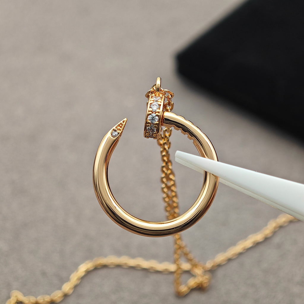 [Love's Uplift]JUSTE NECKLACE HALF DIAMOND