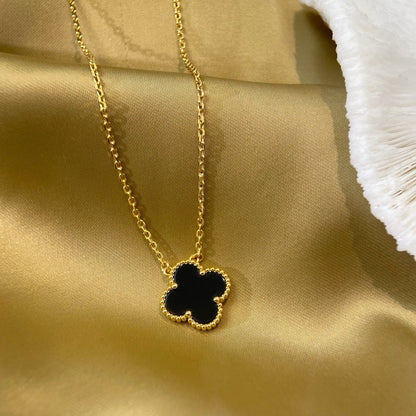 [Love's Uplift]CLOVER 15MM BLACK ONYX SINGLE FLOWER NECKLACE