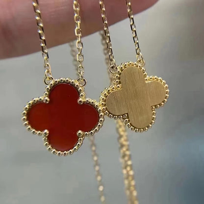 [Love's Uplift]CLOVER 15MM CARNELIAN SINGLE FLOWER NECKLACE