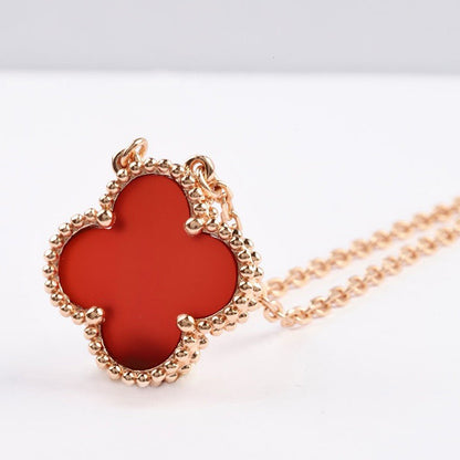 [Love's Uplift]CLOVER 15MM CARNELIAN SINGLE FLOWER NECKLACE
