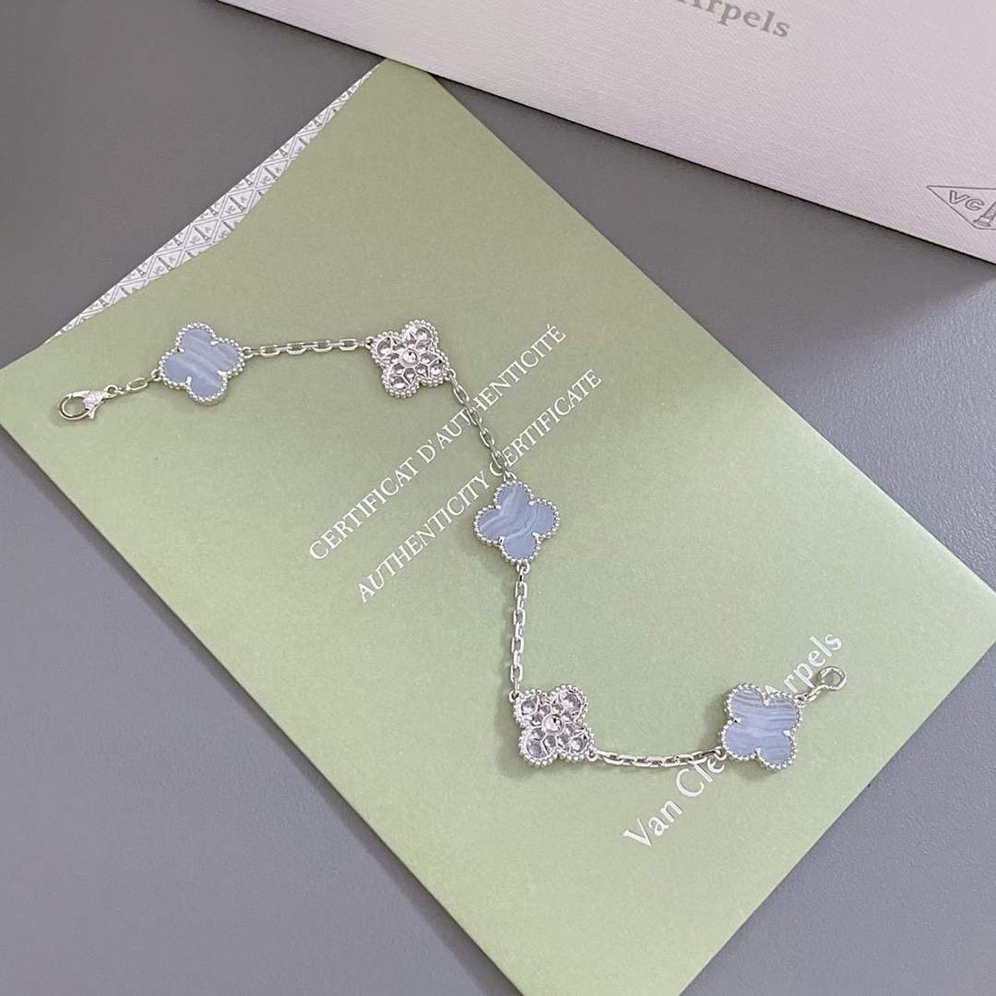 [Love's Uplift]CLOVER  5 MOTIF DIAMOND PURPLE CHALCEDONY BRACELET SILVER