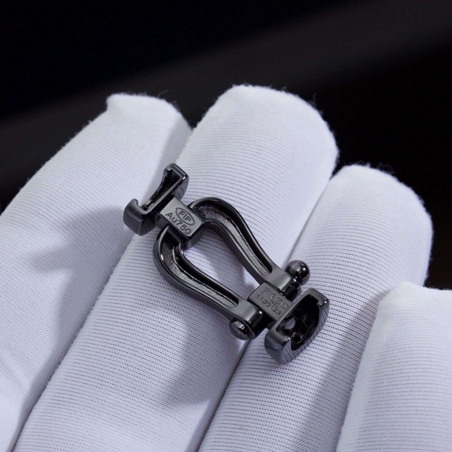 [Love's Uplift]FORCE LARGE SERIES HORSESHOE BLACK SAMURAI BRACELET