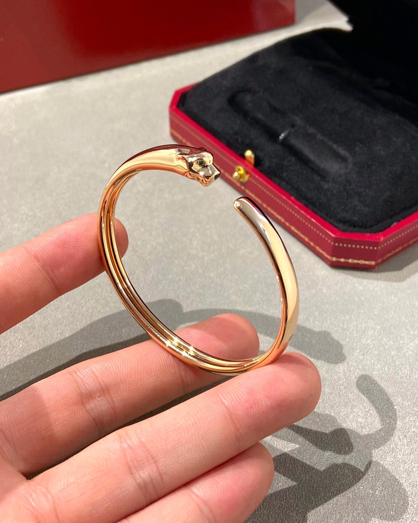 [Love's Uplift]PANTHERE OPEN BRACELET