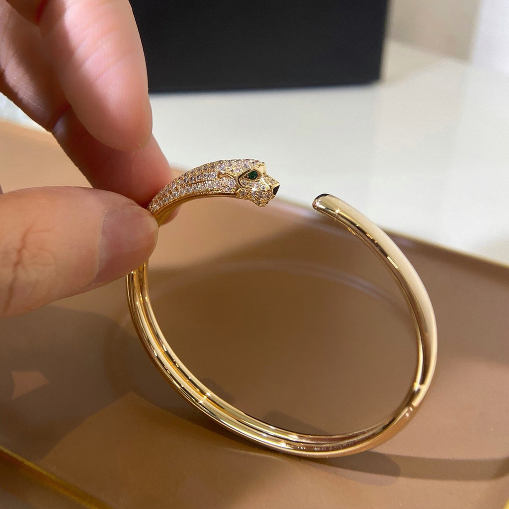 [Love's Uplift]PANTHERE HALF DIAMOND OPEN BRACELET