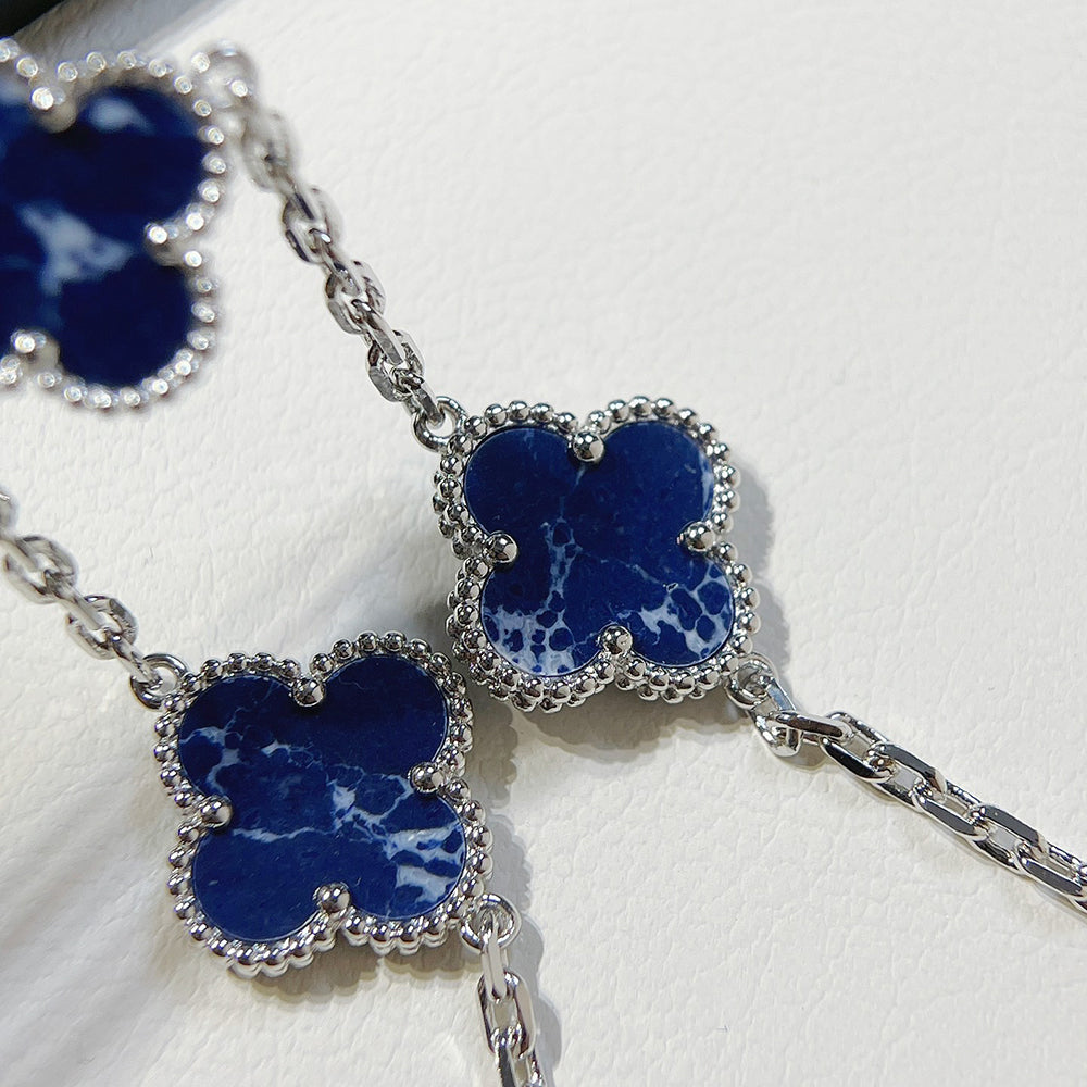 [Love's Uplift]CLOVER 5 MOTIF PIETERSITE SILVER BRACELET