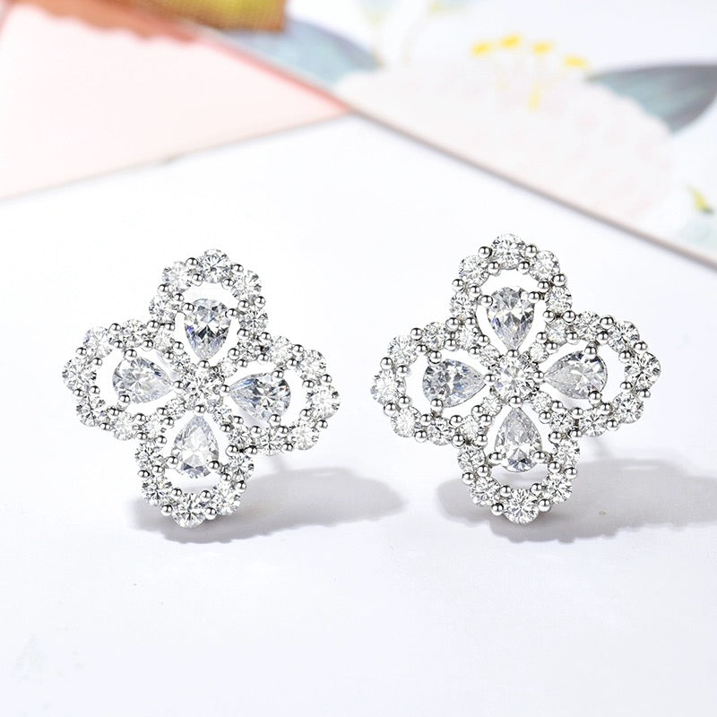[Love's Uplift]LOOP EARRINGS FULL MOTIF DIAMOND 16MM
