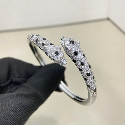[Love's Uplift]PANTHERE DOUBLE HEADED HALF DIAMOND OPEN BRACELET