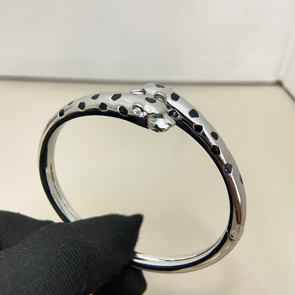 [Love's Uplift]PANTHERE DOUBLE HEADED OPEN BRACELET