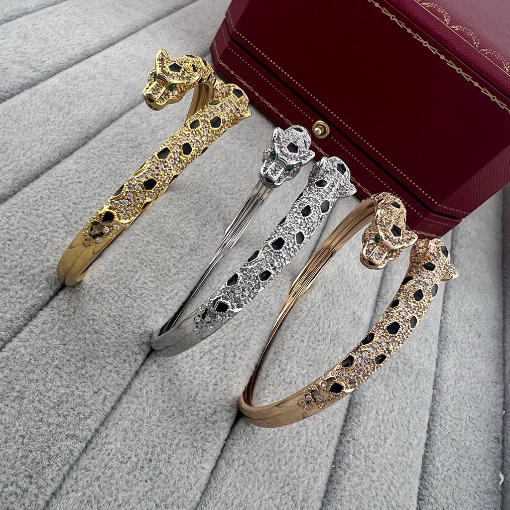 [Love's Uplift]PANTHERE DOUBLE HEADED HALF DIAMOND OPEN BRACELET