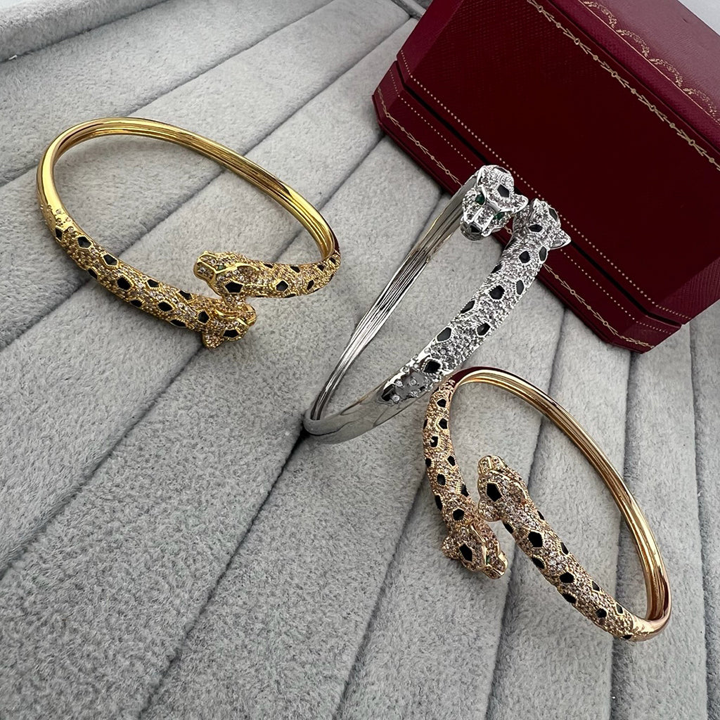 [Love's Uplift]PANTHERE DOUBLE HEADED HALF DIAMOND OPEN BRACELET