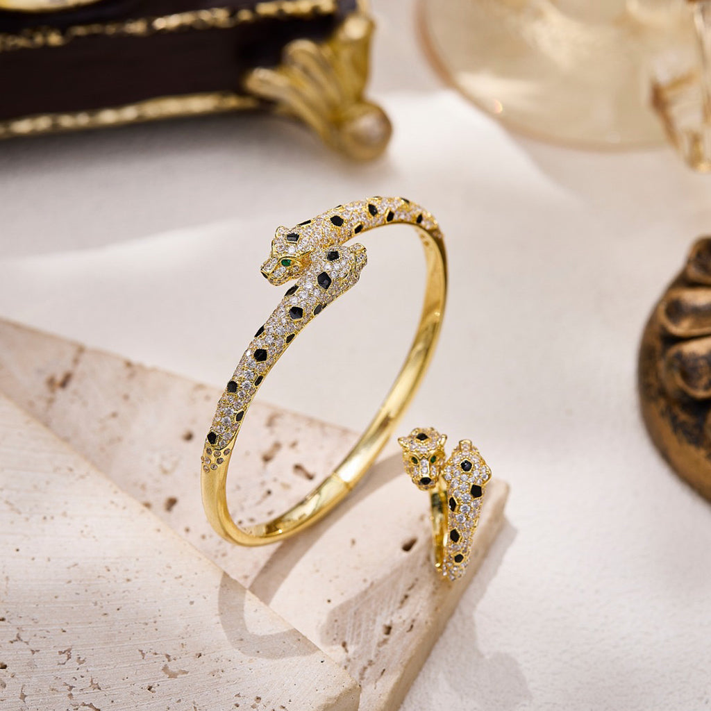 [Love's Uplift]PANTHERE DOUBLE HEADED FULL DIAMOND  RING