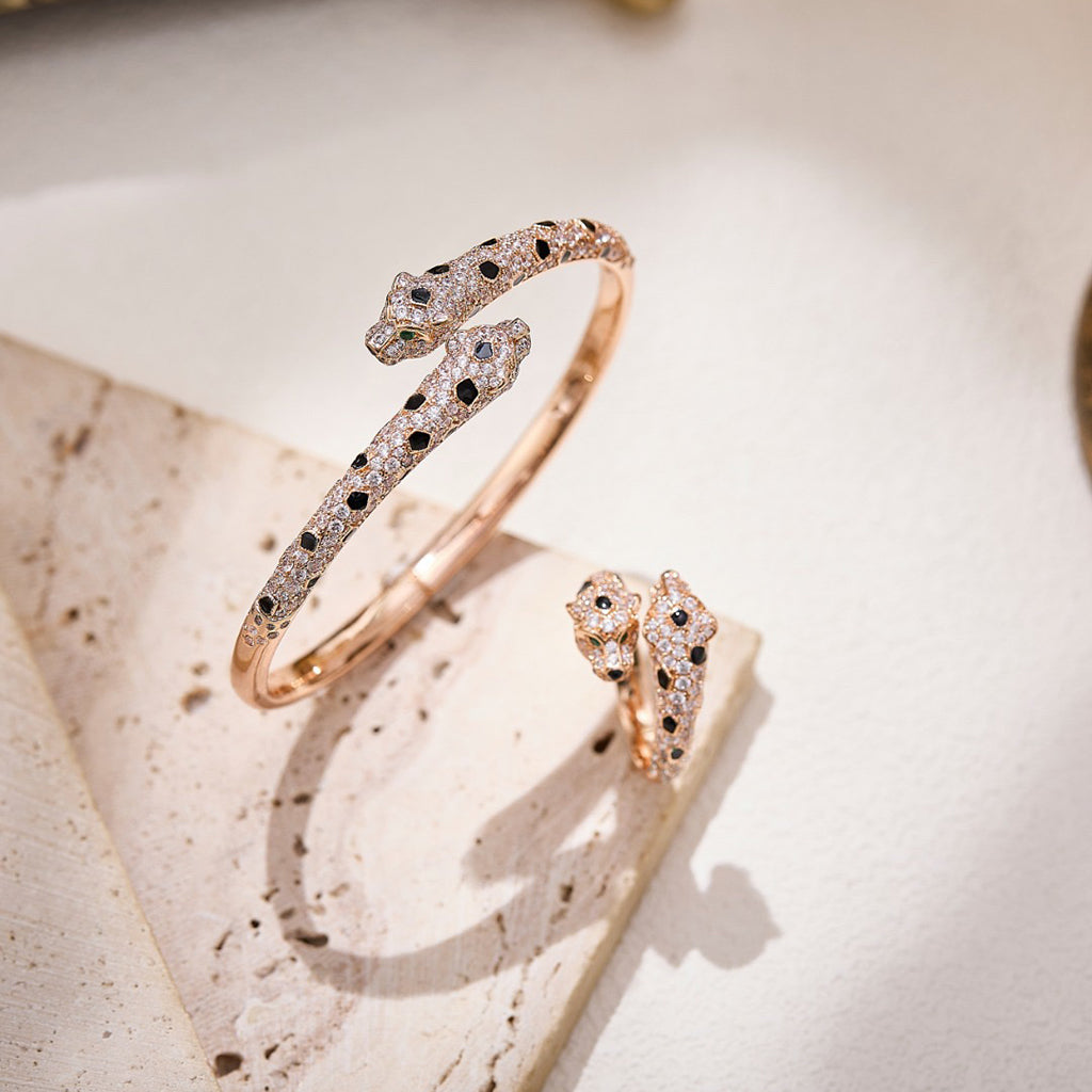 [Love's Uplift]PANTHERE DOUBLE HEADED FULL DIAMOND  RING