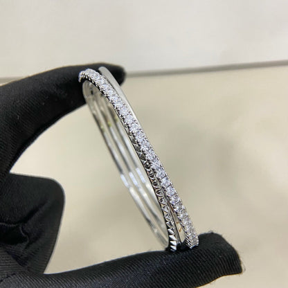 [Love's Uplift]ETINCELLE HALF-PAVED DIAMOND BRACELET