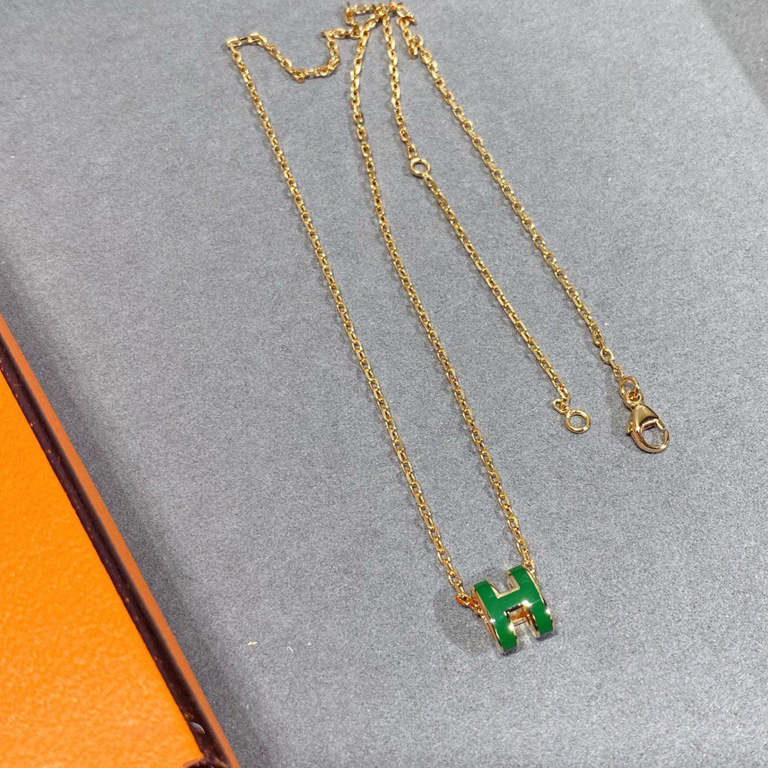 [Love's Uplift]POP H GREEN NECKLACE SILVER AND GOLD