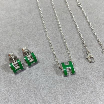 [Love's Uplift]POP H GREEN NECKLACE SILVER AND GOLD