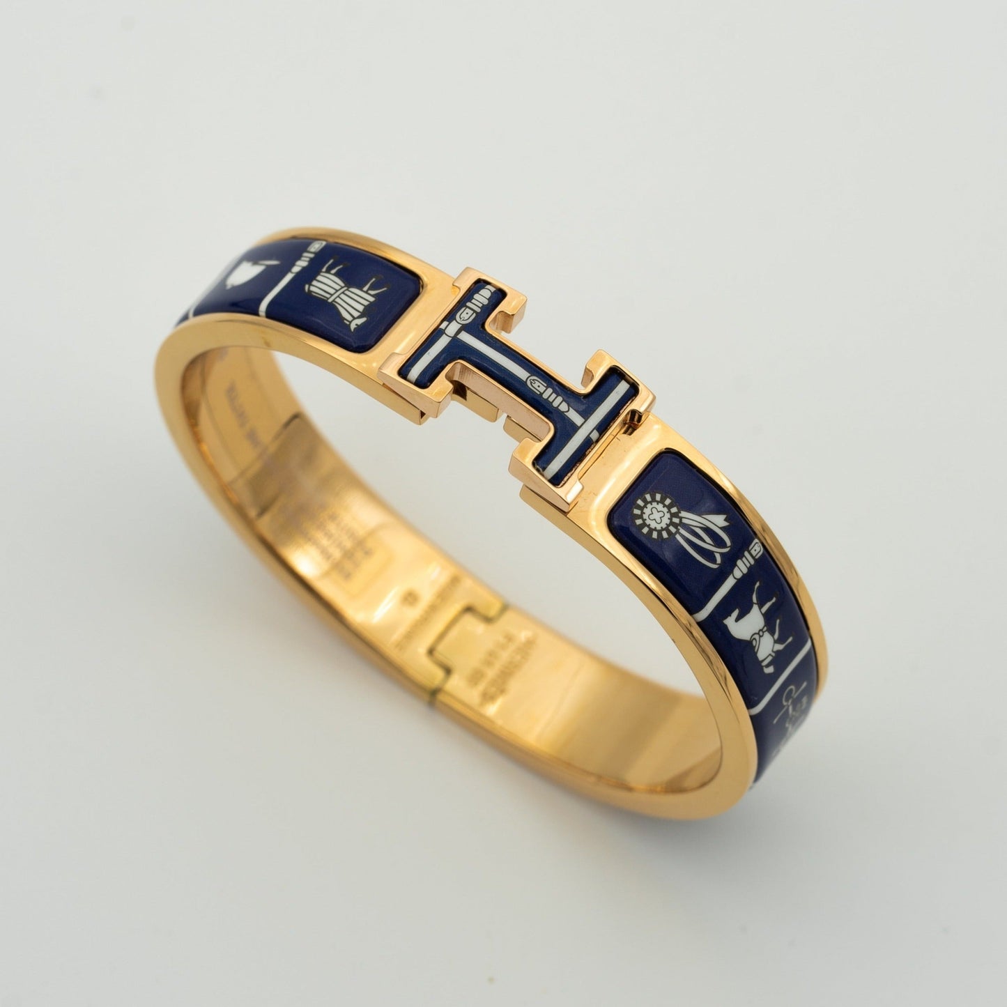 [Love's Uplift]H BRACELET BLUE CERAMIC