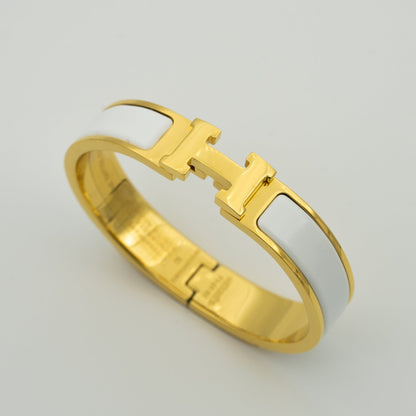 [Love's Uplift]H WHITE BRACELET