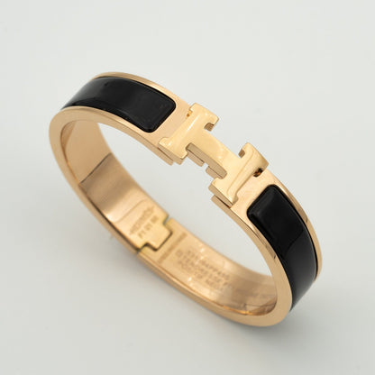 [Love's Uplift]H BLACK BRACELET