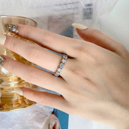 [Love's Uplift]Eternity Round Cut Tennis Ring
