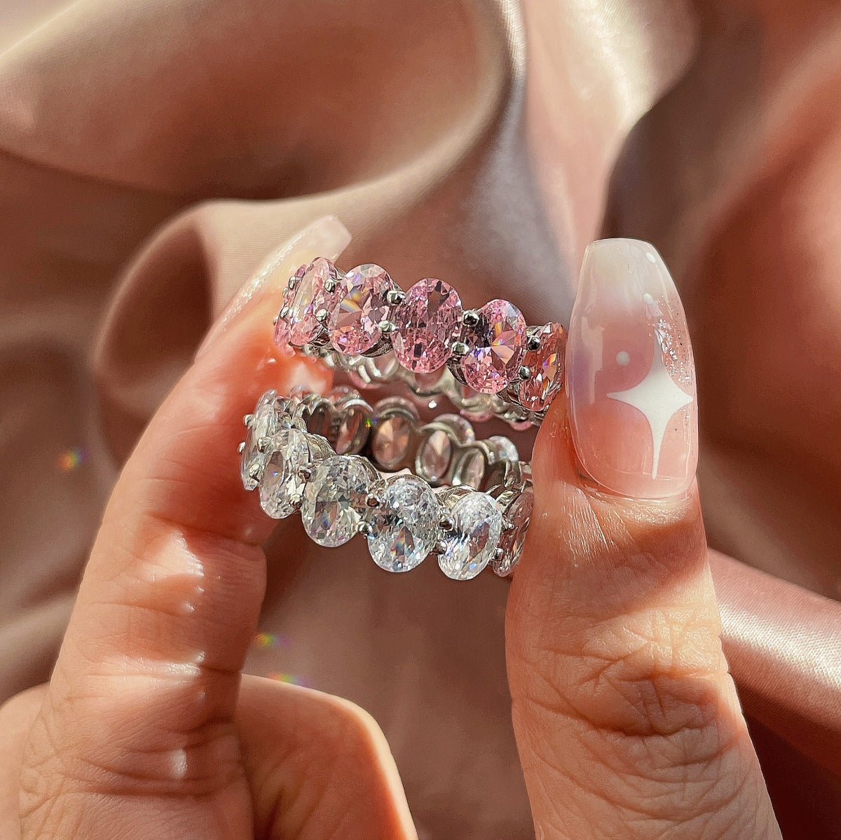 [Love's Uplift]Dainty Elongated Cushion Cut Tennis Ring