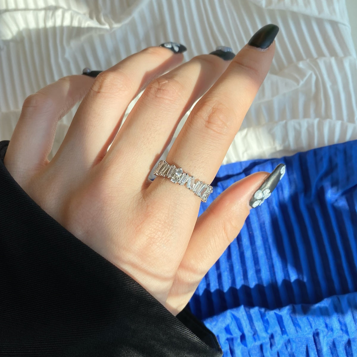 [Love's Uplift]Delicate Multi Shape Tennis Ring