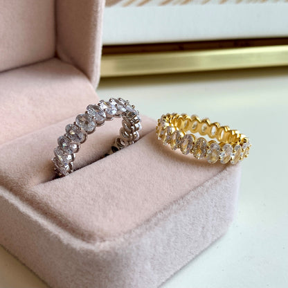 [Love's Uplift]Ornate Oval Cut Tennis Ring