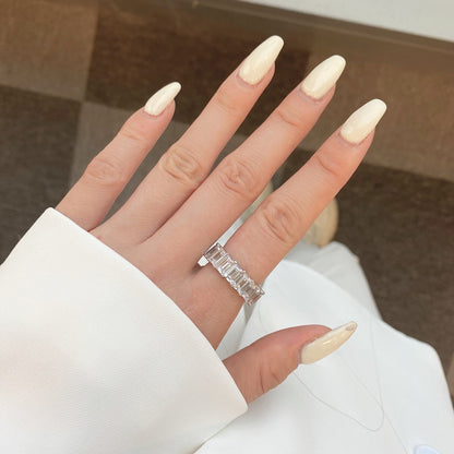 [Love's Uplift]0.75 Carat Elegant Emerald Cut Tennis Ring