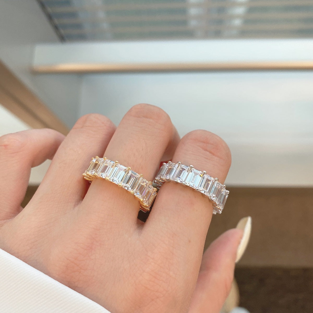 [Love's Uplift]0.75 Carat Elegant Emerald Cut Tennis Ring