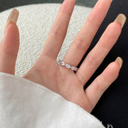 [Love's Uplift]Exquisite Pear Cut Tennis Ring