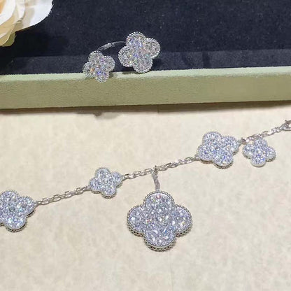 [Love's Uplift]CLOVER 6 MOTIFS SILVER DIAMOND BRACELET