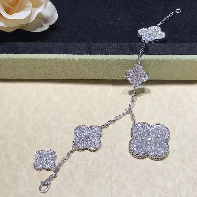 [Love's Uplift]CLOVER 6 MOTIFS SILVER DIAMOND BRACELET
