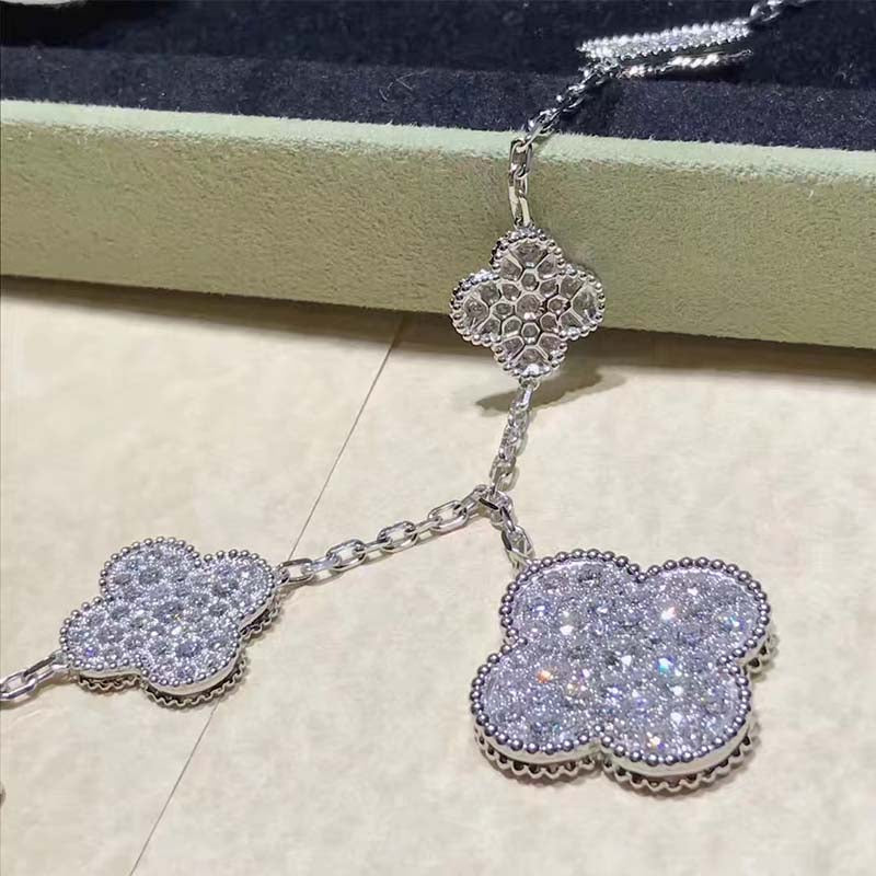 [Love's Uplift]CLOVER 6 MOTIFS SILVER DIAMOND BRACELET