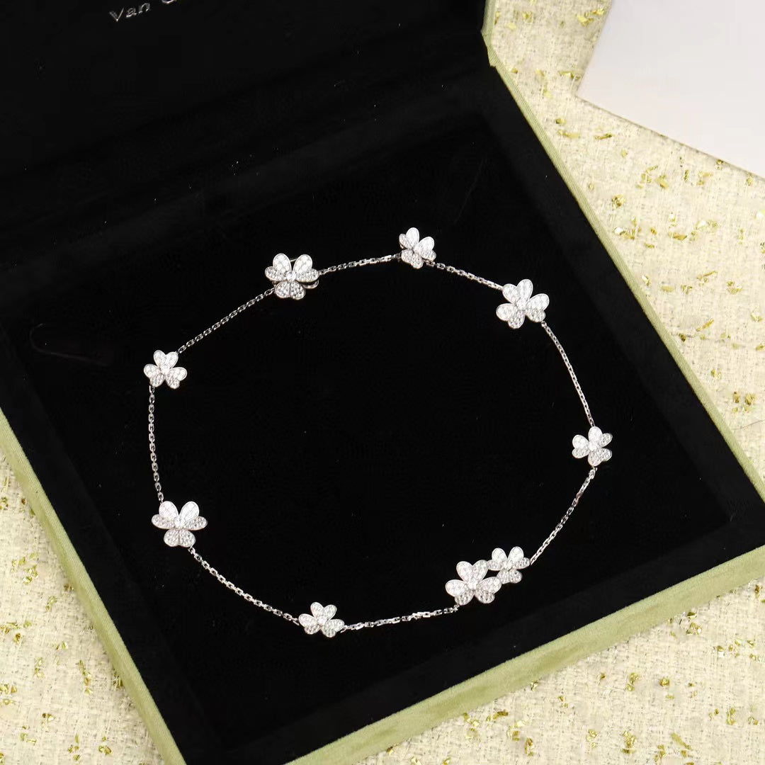 [Love's Uplift]FRIVOLE SILVER 9 FLOWERS NECKLACE