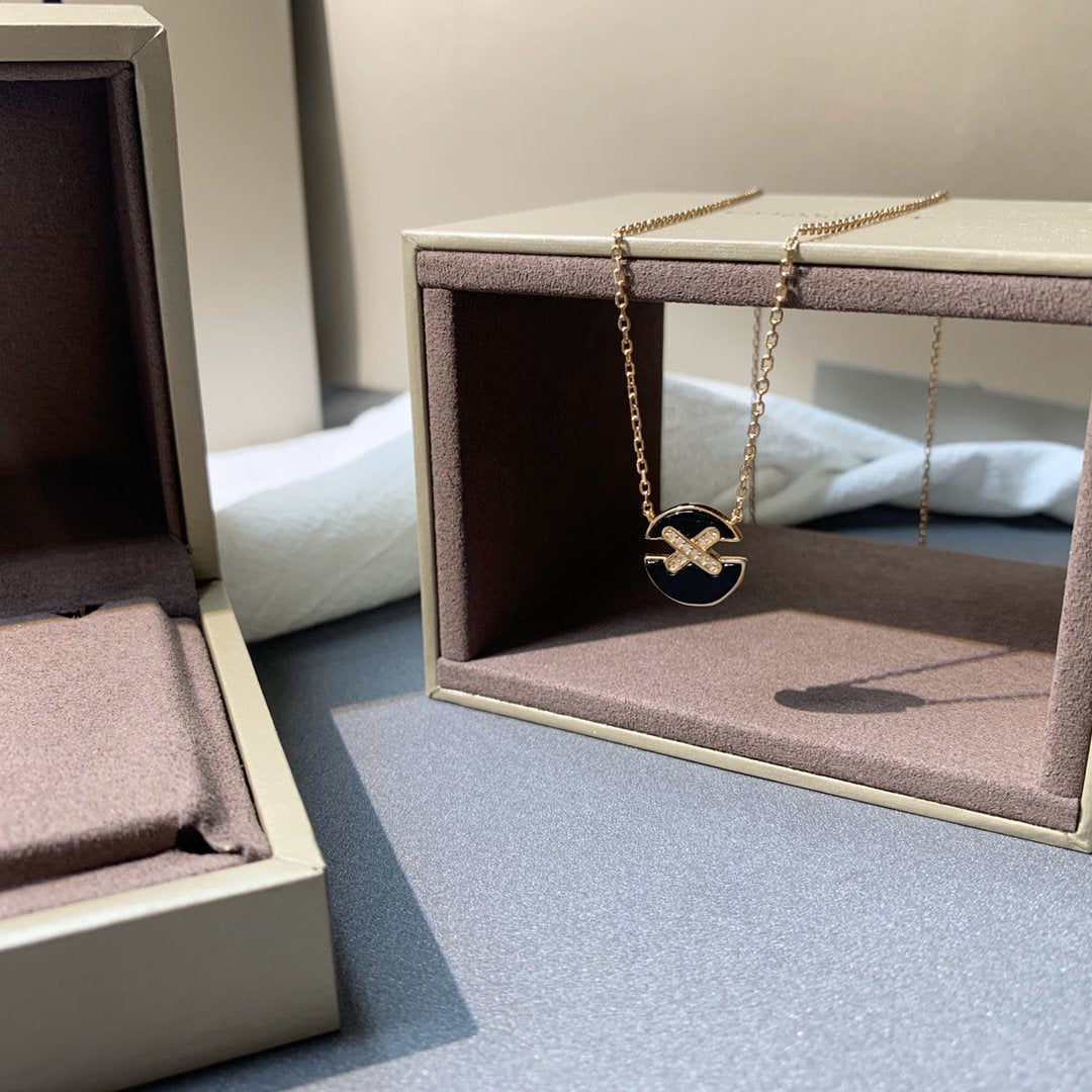 [Love's Uplift]JEUX DE PINK GOLD DIAMOND NECKLACE