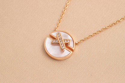 [Love's Uplift]JEUX DE PINK GOLD DIAMOND NECKLACE