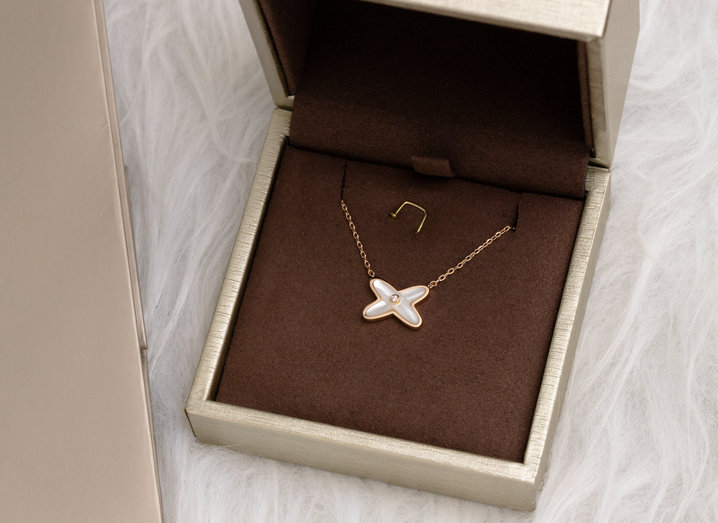 [Love's Uplift]JEUX DE NECKLACE 1 DIAMOND