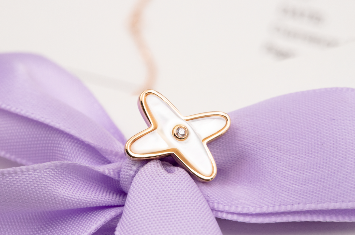 [Love's Uplift]JEUX DE WHITE MOP PINK GOLD DIAMOND EARRINGS