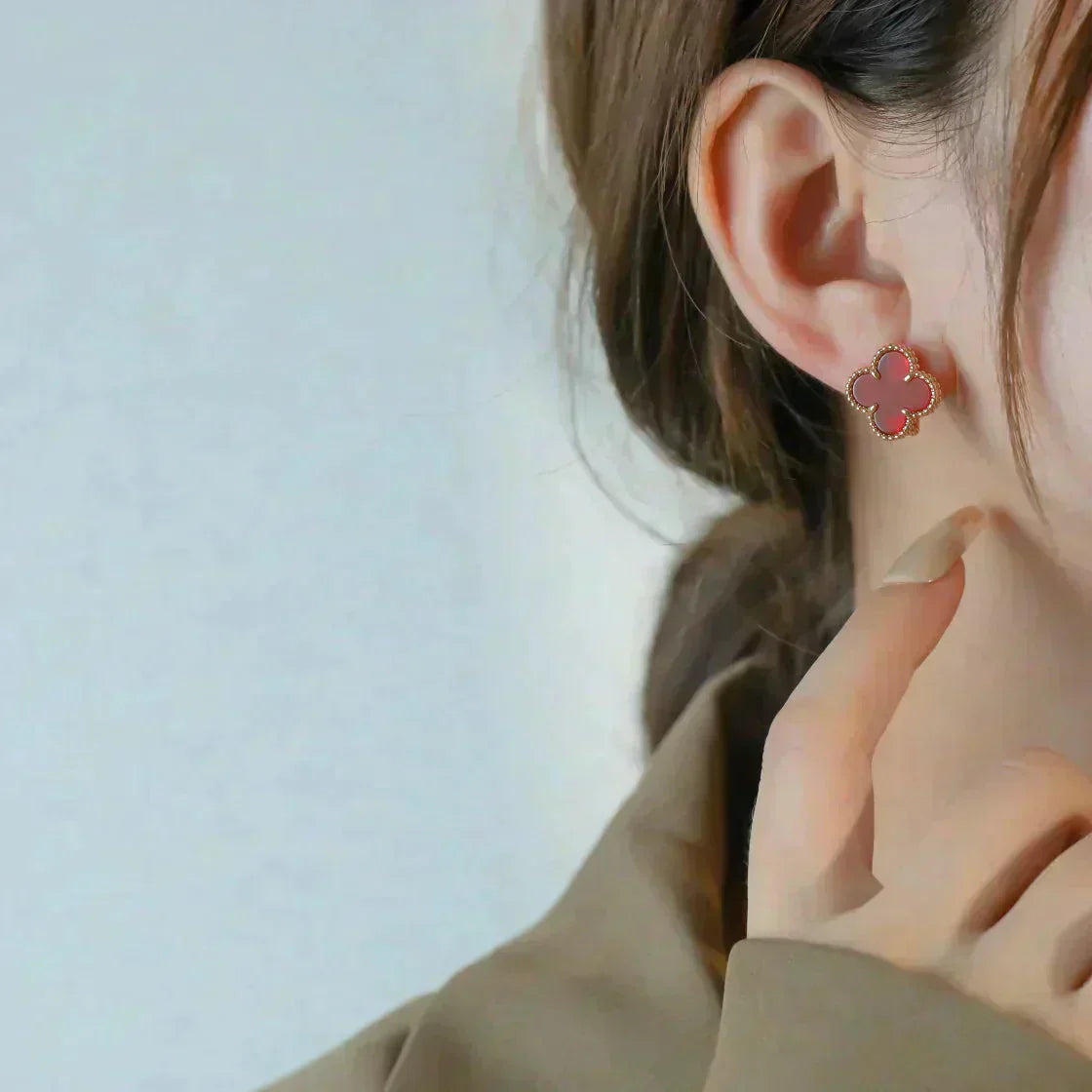 [Love's Uplift]CLOVER MEDIUM 1 MOTIFS CARNELIAN  EARRINGS