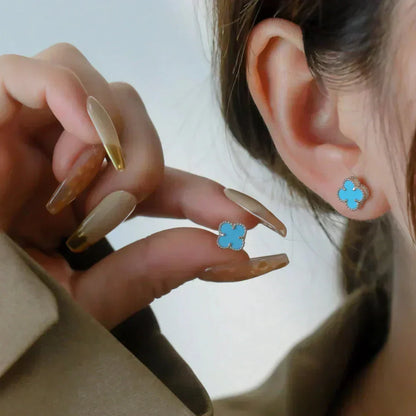 [Love's Uplift]CLOVER MINI 9.5MM ONYX STUD EARRINGS SILVER