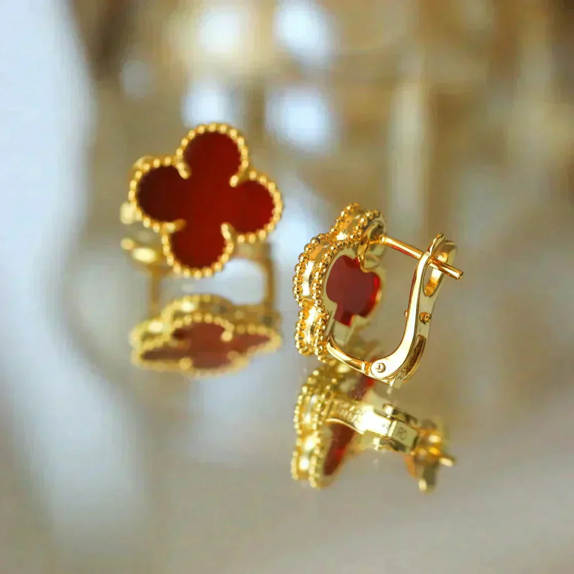 [Love's Uplift]CLOVER MEDIUM 1 MOTIFS CARNELIAN  EARRINGS